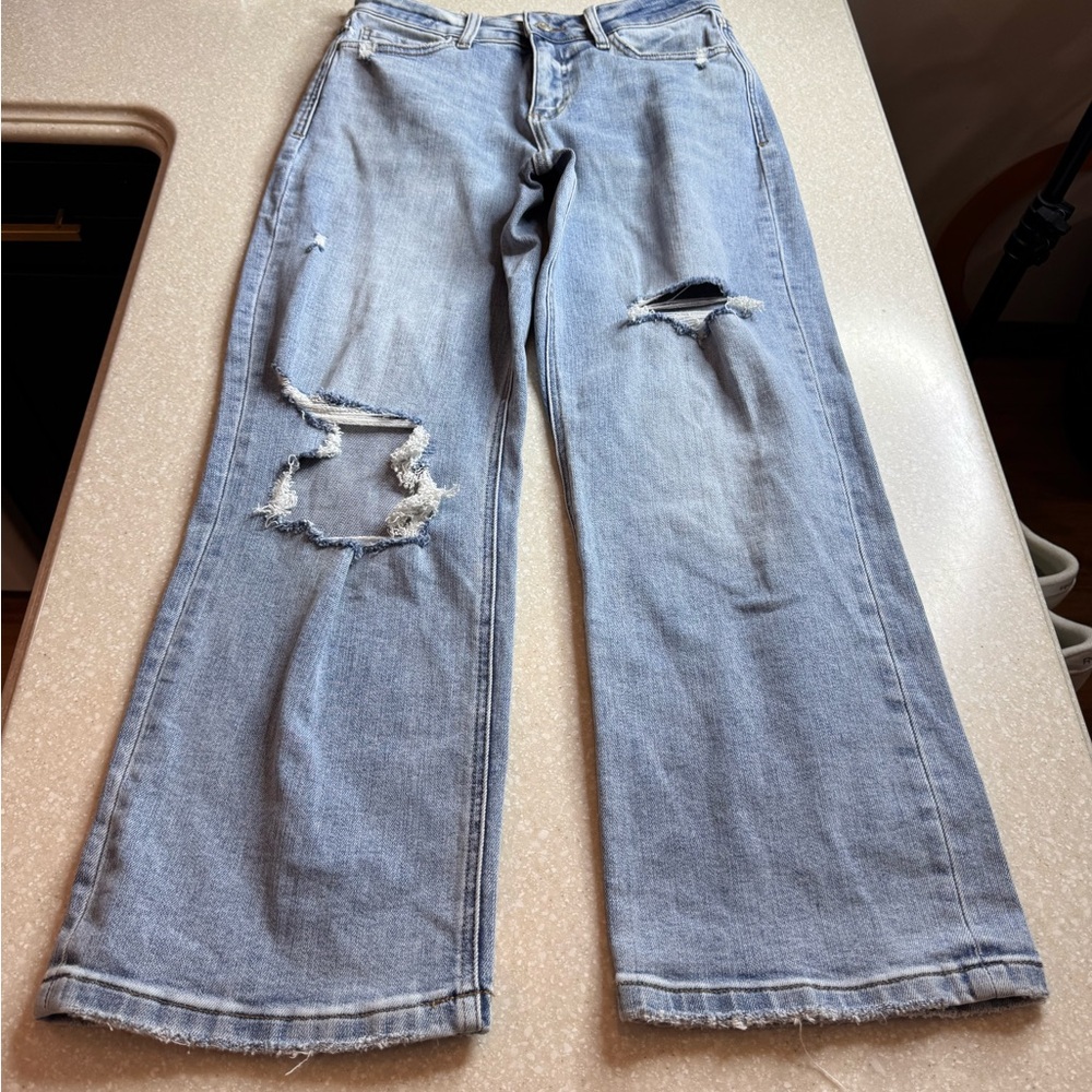 Vervet Cropped Distressed Jeans 27” waist